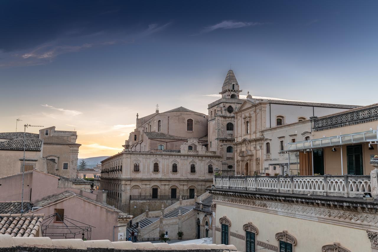 Hotel Porta Reale Noto Zewnętrze zdjęcie